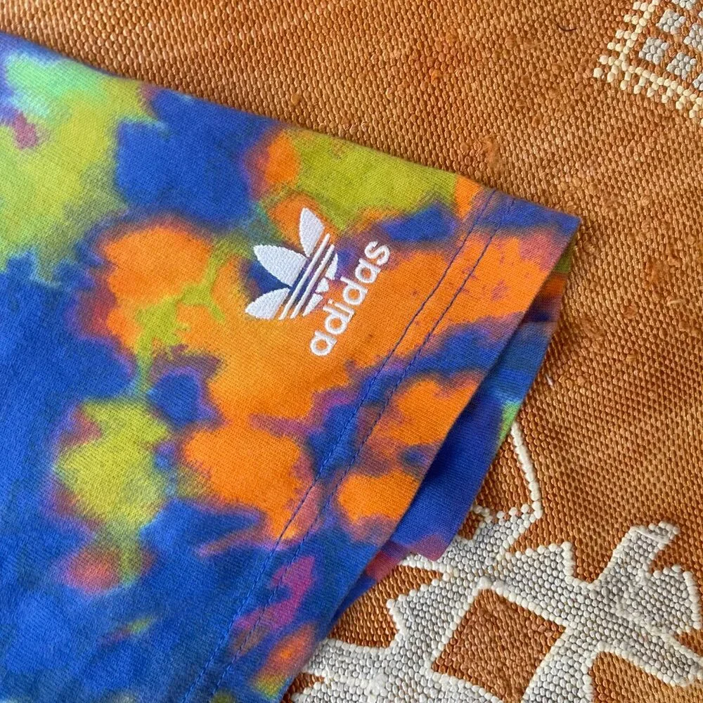 Adidas Originals Tie-Dye Trefoil Logo T-Shirt – Rainbow Spiral, Size 2XL - Picture 4 of 5